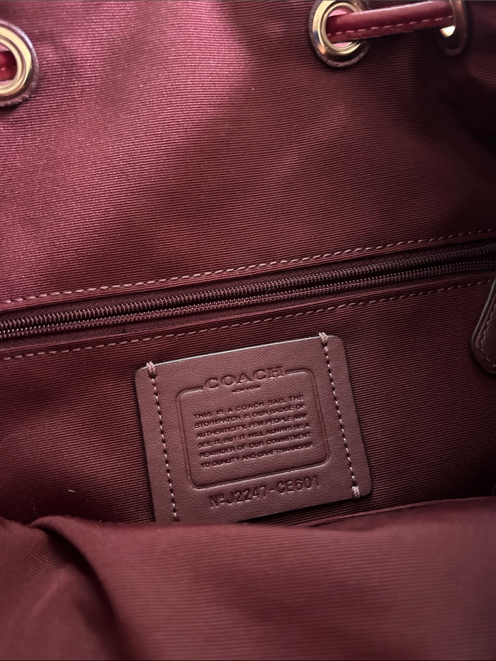 Coach Red Signature Drawstring Shoulder Bag - Picture 4 of 5